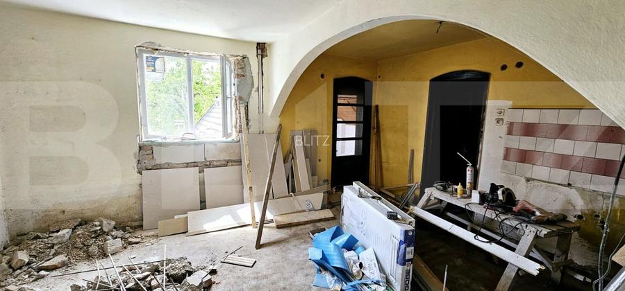 Casă spațioasă, de vanzare, cu 10 camere, 200 mp, zona semicentrala - 12