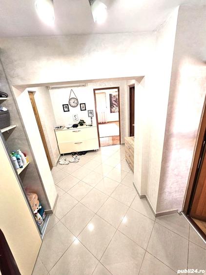 Apartament 3 camere CARTIER E3- (Zona Flacara Vie )