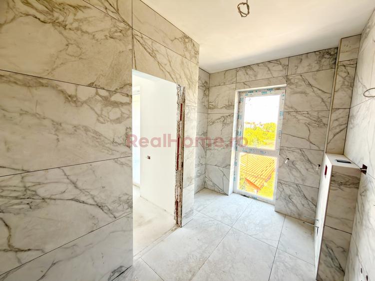 Ap 4 Camere 110mp utili / 3 bai/12min metrou 1 Dec/ panouri solare nou