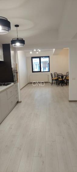 Inchiriez apartament 3 camere  - 5