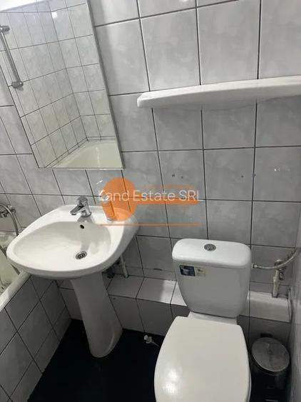 Garsoniera la 4 minute de Tramvai 41(Bloc Mixt) - 8