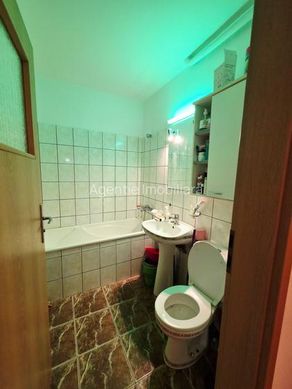 4camere vis a vis de parcul Tabacariei 89mp - 10