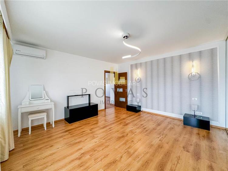 Inchiriere Casa Tunari 6 Camere - 17