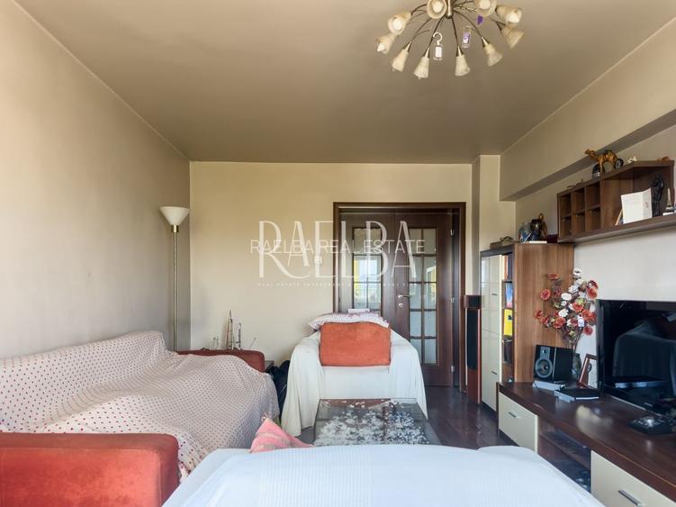 2 camere | Unirii | Alba Iulia | Decebal | 3 balcoane | 1991 - 2