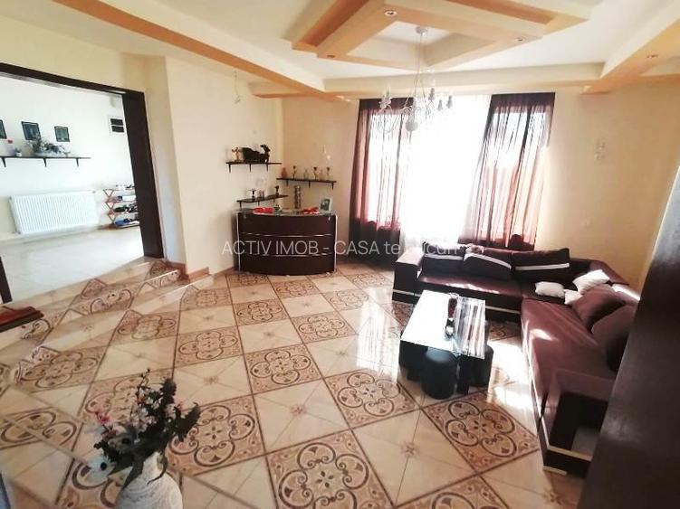 Vila individuala -  7 camere- Domnesti - Tudor Vladimirescu- 400 mp teren - 2000 - 19