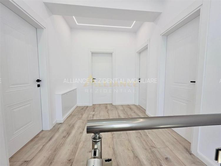 Casa moderna de vanzare in Berceni – 4 dormitoare - 3 bai - teren 540 mp - 10