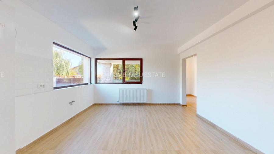 Casa Duplex cu 3 dorm.+ Dressing + Panouri Solare! Cu 2 intrari! - 8