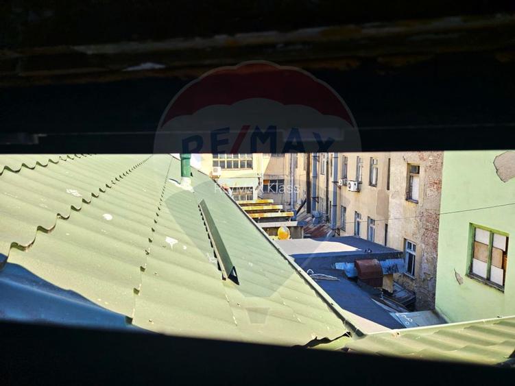 Casa 15 camere de vanzare zona Universitate + spatiu comercial parter - 40