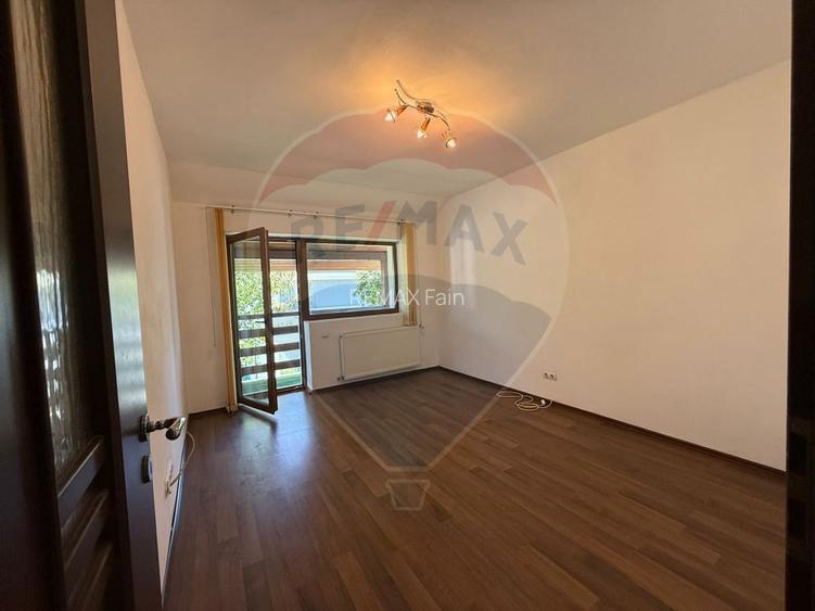 Casa cu 5 camere de vanzare pe Str.Zorilor/Selimbar - 3