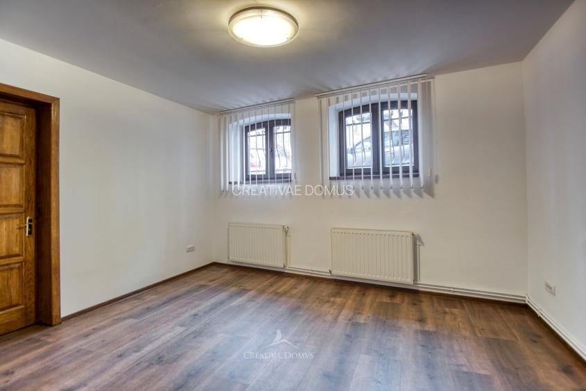 Piata Pache Protopopescu - Casa cu 11 camere si doua locuri de parcare - 17