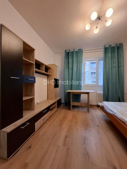 Camera de camin cu baie proprie,etaj 2,zona Bularga,totul nou - 8