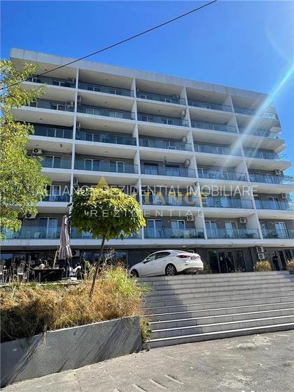 Apartament cu 3 camere sectorul 4 - 17