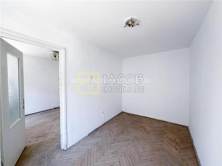 Pret bun pentru 3 camere in Bacau - 2