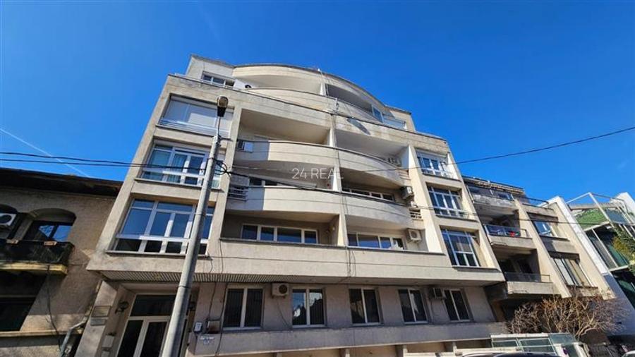 Vanzare birou langa Herastrau/Arcul de Triumf parter 400 mp - 2