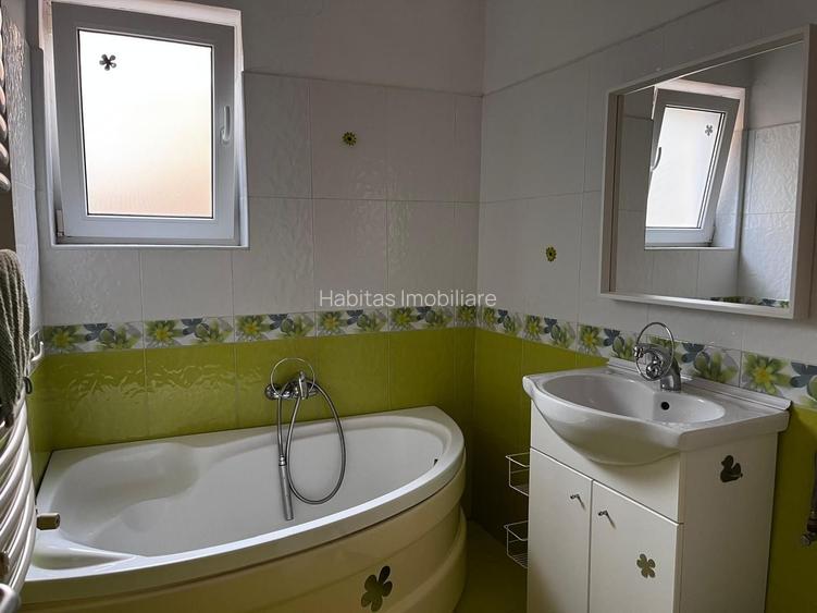 3 camere in bloc tip vila si curte, parcare 2 masini - 11