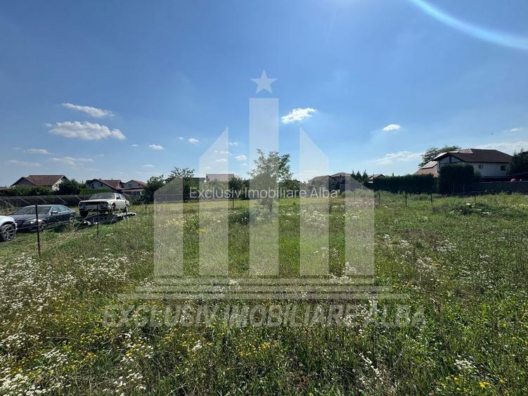 Teren intravilan | De vanzare | 411 mp | 19 ml deschidere | Arex - 4
