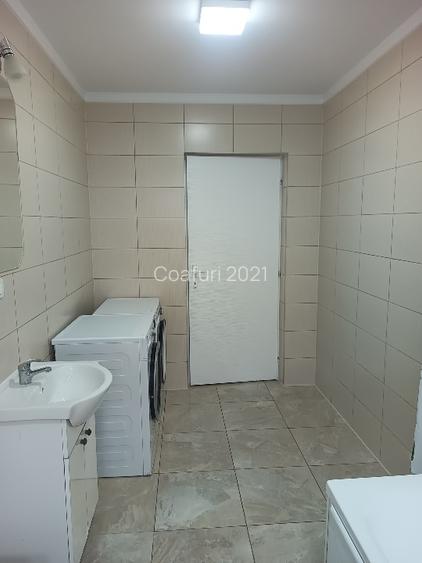 Vând apartament cu parcare  - 3