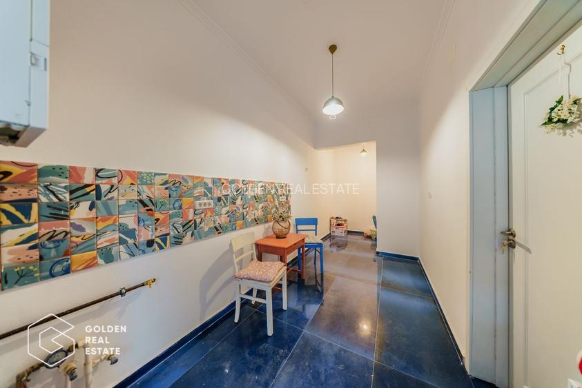 Apartament ultracentral, 2 camere, curte cu acces auto - 2