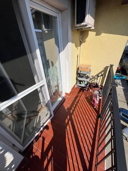 Decomandat. Bucatarie separata. Mobilat si utilat. Girocului - pozitie excelenta - 17