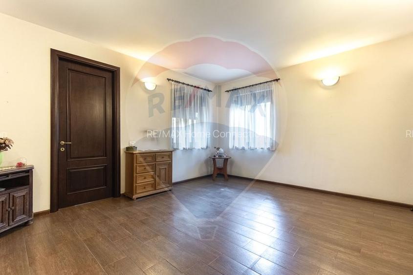 Arhitectura din Piatra si Lemn pe Malul Lacului Mogosoaia - 12