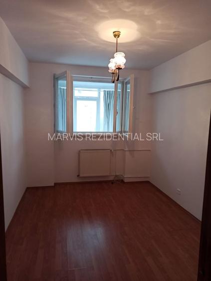 3cam.dec-1baie-disponibil imediat/Bvd Brancoveanu 130-132,sector 4 - 7