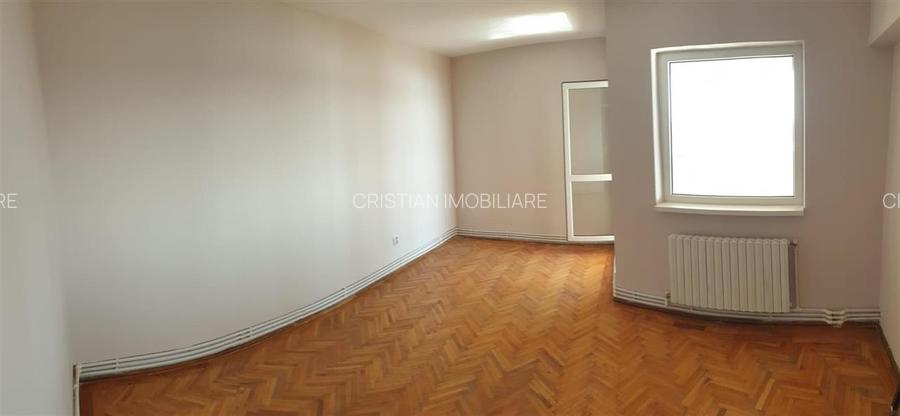 Calarasilor-ANAF - vedere la Dunare 3 camere 100mp - 7