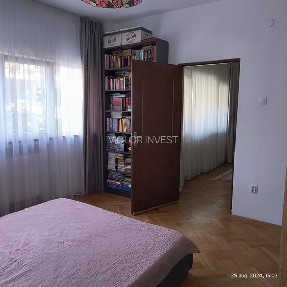 Mosilor, Central, apart 3 cam et 3 - 17