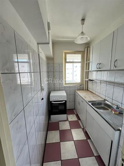 Garsoniera bloc mixt Theodor Pallady metrou 1 Decembrie 1918 - 5