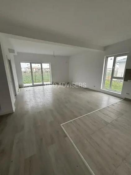 Vila 4 Camere P+1De Vanzare | Individuala  Complex Rezidential | Curte - 3