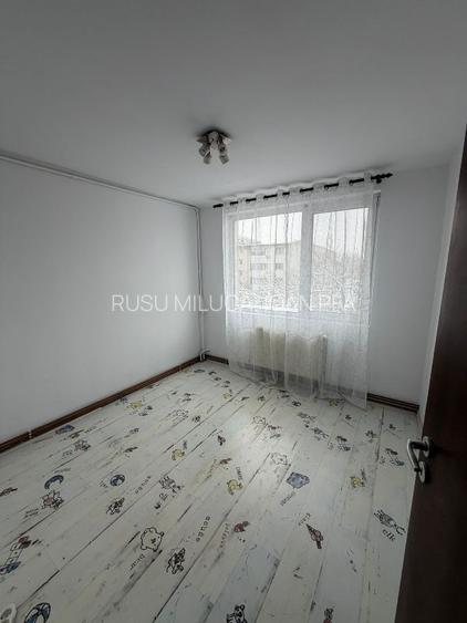 Inchiriere Apartament 3 camere Drumul Taberei - 10