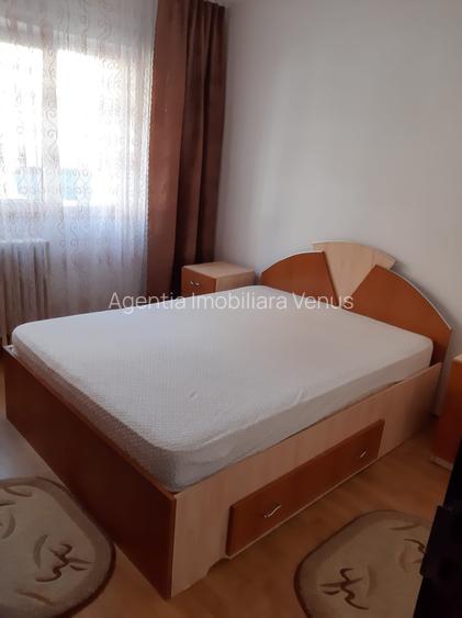 Garsoniera mobilata si utilata in bloc de apartamente - 2