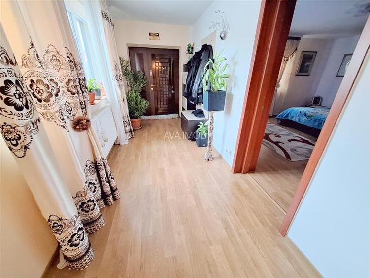 Casa moderna P+1 in Magura,  teren 421 mp, la 10-12 min de Bacau - 45