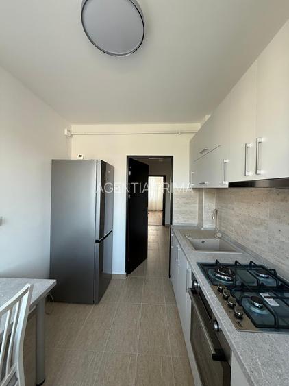 Apartament cu 3 camere decomandate, Centru - 9