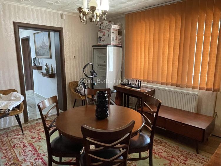 Vila S+P+E, 6 camere, 2 garaje, T=556 mp, zona orasul de jos - 9