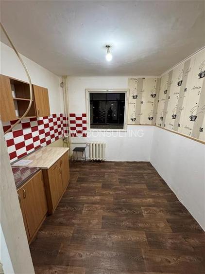 Apartament 3 camere Semidecomandat Sos.Oltenitei - Garnitei - 4
