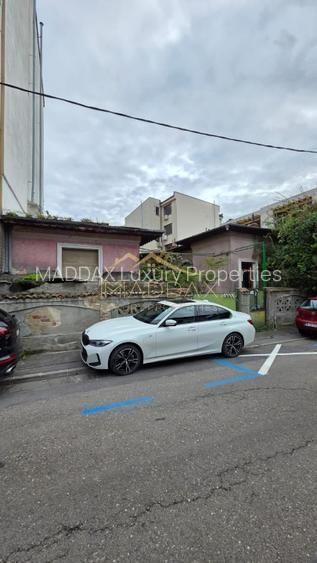 Teren de vanzare cu casa demolabila - DOROBANTI*** - 2