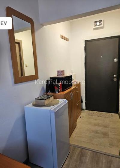 Vanzare garsoniera  mobilata etaj intermediar Tractorul - 4