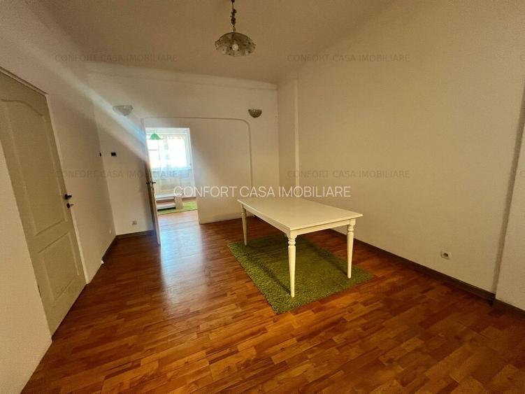 Calarasilor-Decebal, casa, 8 camere, P+2, - 8