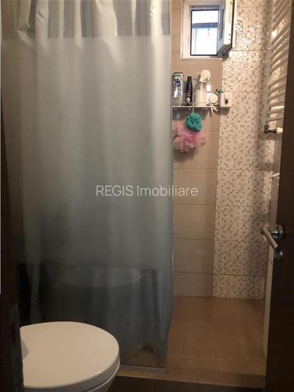 Apartament spatios cu 4 camere si 2 balcoane zona Noua - 11
