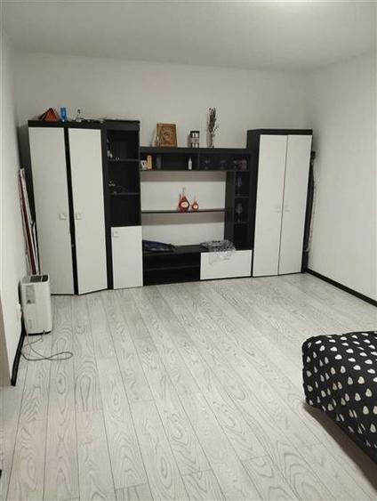 Apartament 2 camere decomandat Centrul Civic- Toamnei
