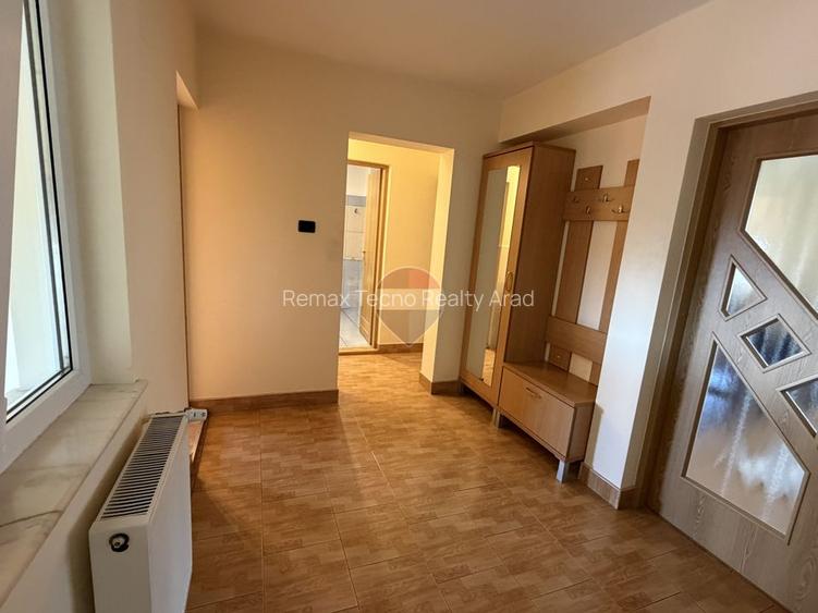 Apartament 2 camere de închiriat în zona Micalaca - 10