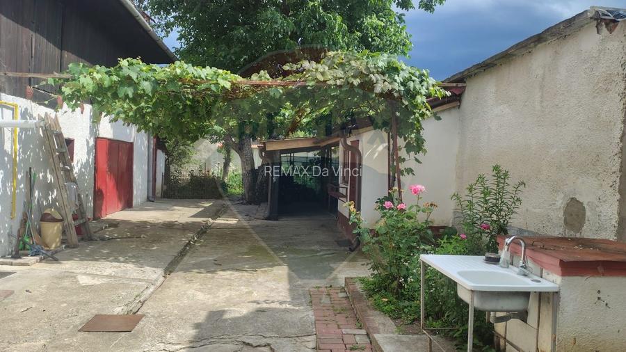 Casă individuala cu vedere catre muntii Postavaru de inchiriat - 13