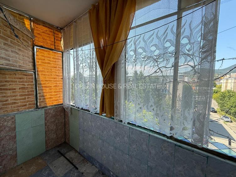 Apartament 2 camere, zona Aleea Pacii - 8