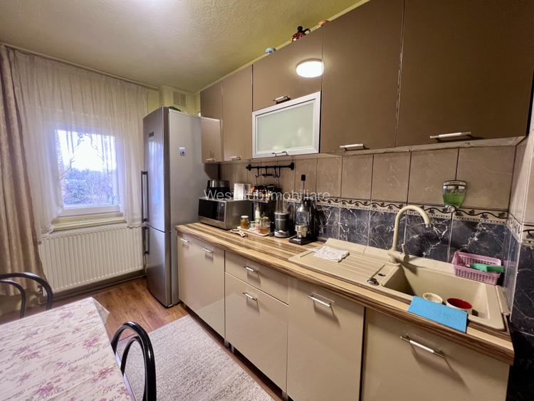  Apartament 4 camere, semidecomandat, 86mp, etaj 2/4 - Soarelui - 9