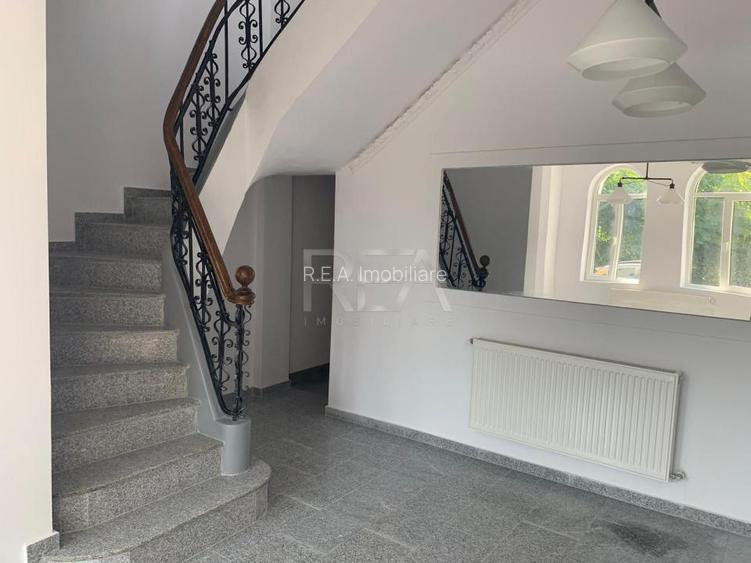 Vila 9 camere Eminescu, 2 centrale, 355 mp - 8