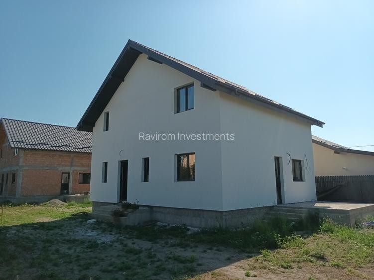 Casa noua, P+E, 5 camere, 2 bai, terasa, teren 400mp, in Lilieci, strada Rozelor - 27