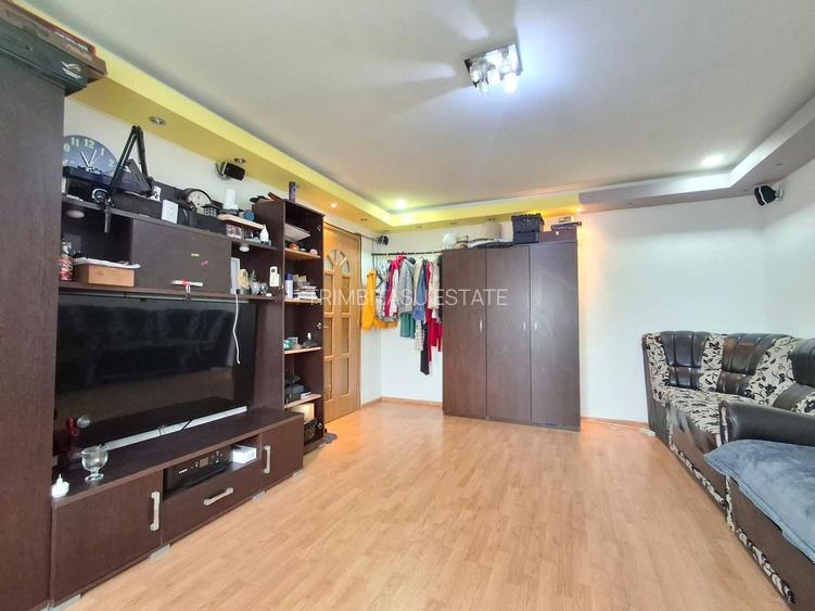 De Vanzare Apartament 3 camere  Mall Vitan Dudesti sector 3 - 2