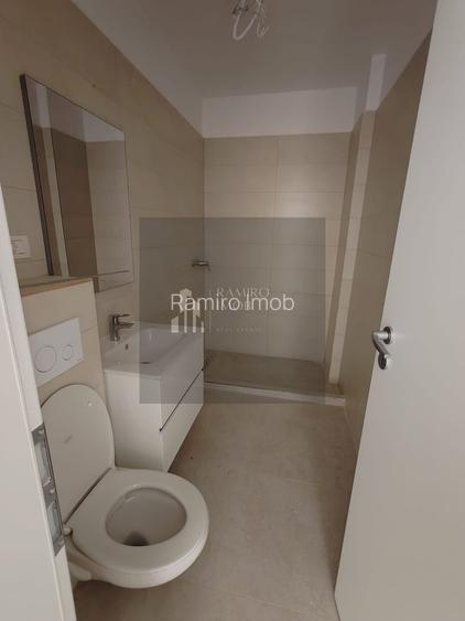 GARSONIERA  METROU BERCENI, BIRUINTEI 81, CENTRALA, TVA INCLUS - 10