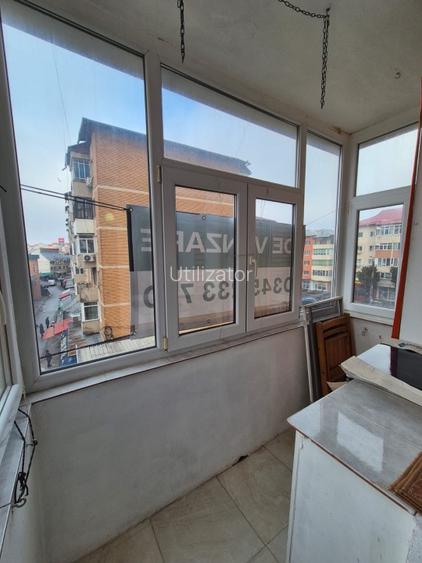 Apartament 3 camere – zona centrala Targoviste, Piata 1 Mai - 16