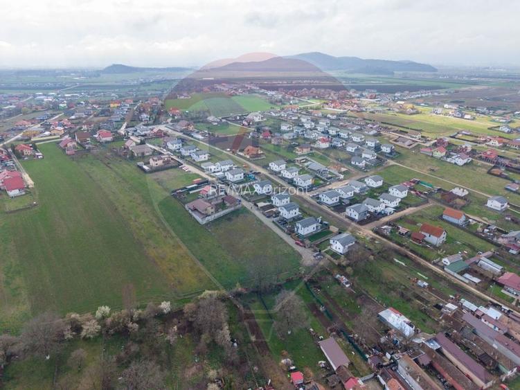 Teren intravilan cu vedere panoramică, utilități si poziție excelentă! - 18